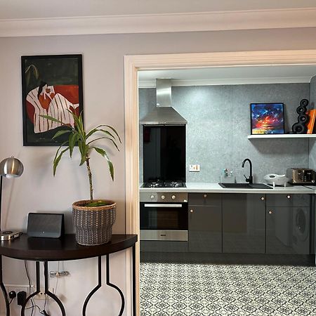 Private Main Door Lovely 2 Bedroom Apartment Édimbourg Extérieur photo
