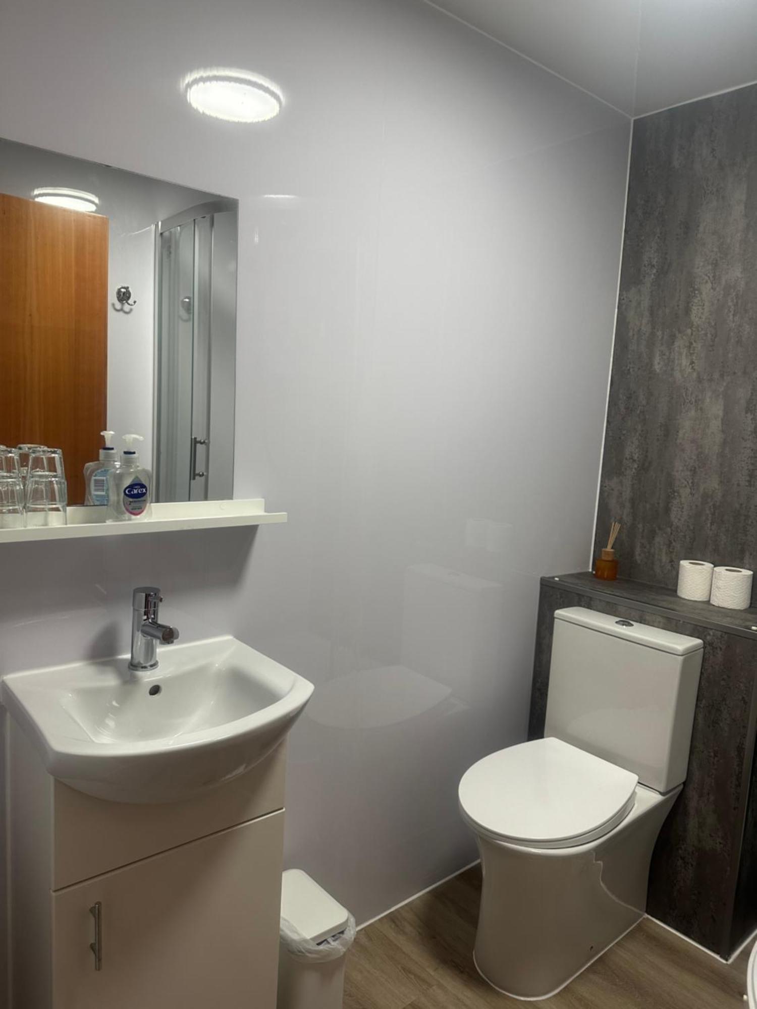 Private Main Door Lovely 2 Bedroom Apartment Édimbourg Extérieur photo